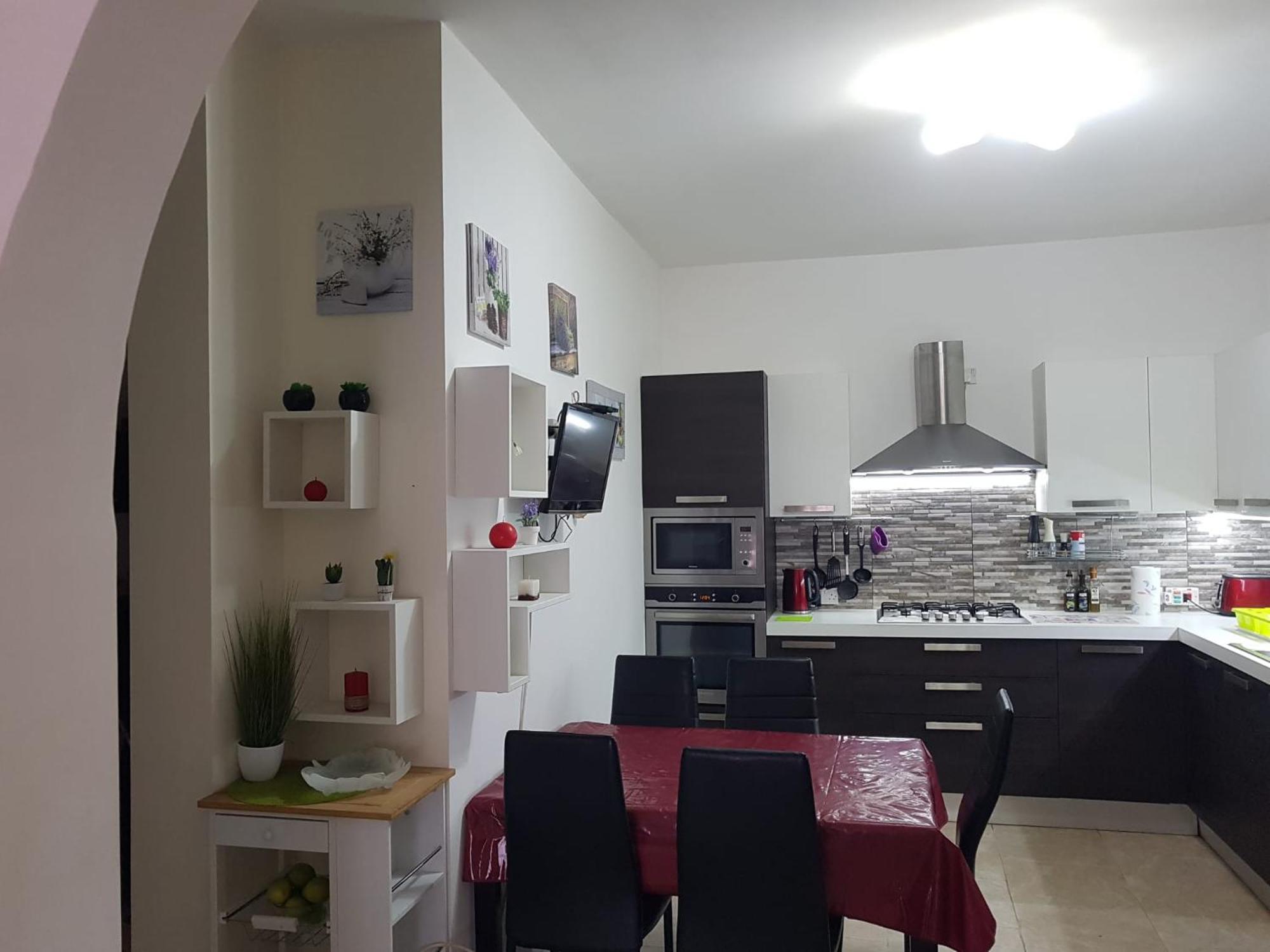 Inessa'S Flat Apartment Pieta Exterior photo